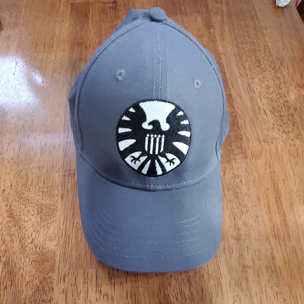 Shield adjustable baseball cap